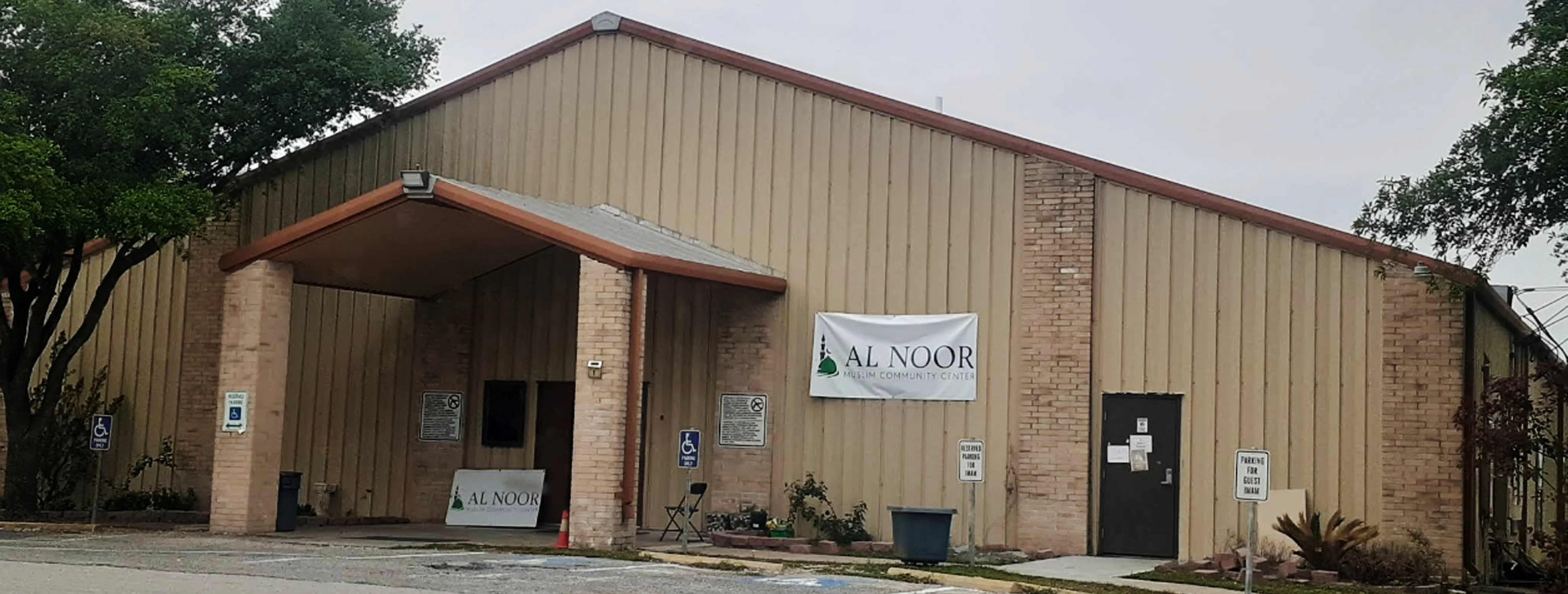 Exterior view of Al-Noor Mosque Manor building